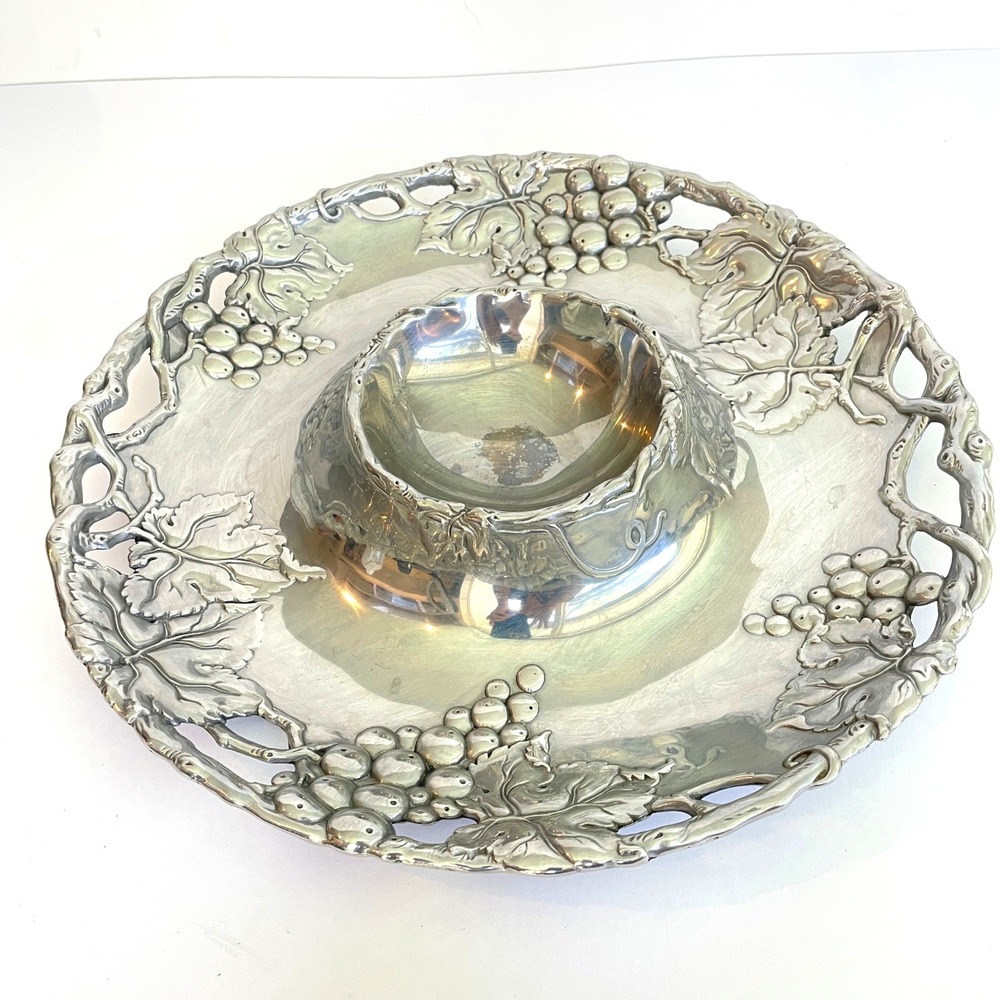 Arthur Court Aluminum Grape Leaf Chip and Dip Server Round Platter 2001 12 Inch